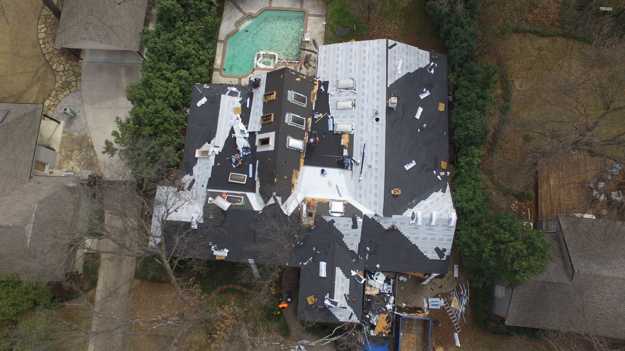 Gallery Image: A.R. ROOFING