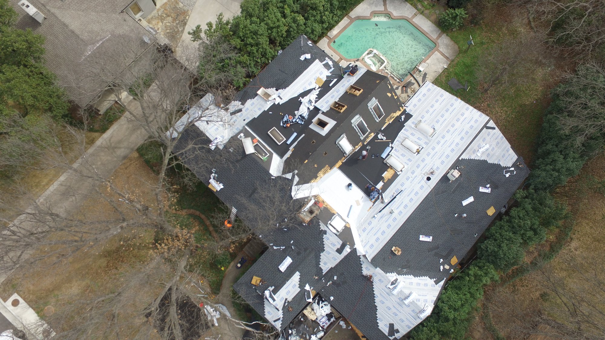 Gallery Image: A.R. ROOFING