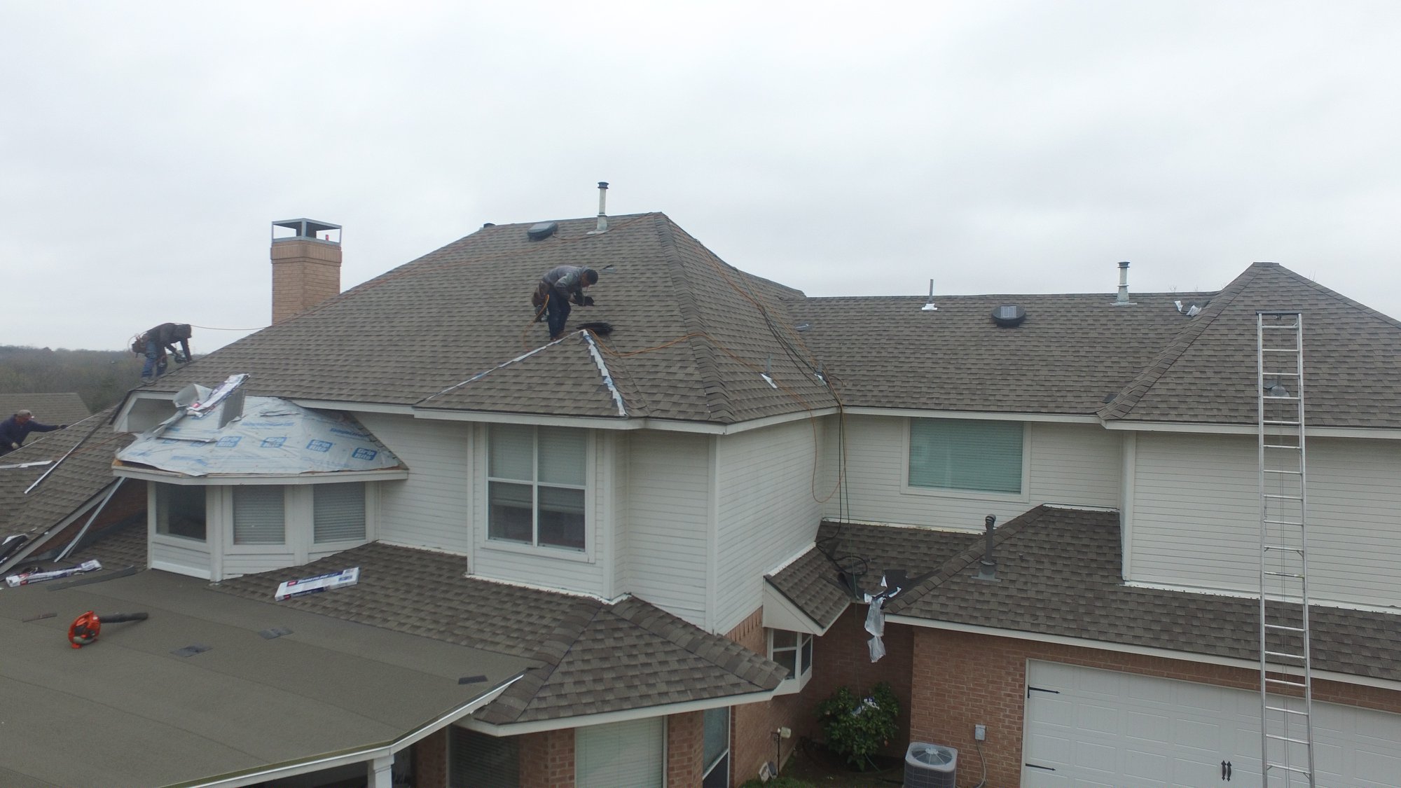 Gallery Image: A.R. ROOFING