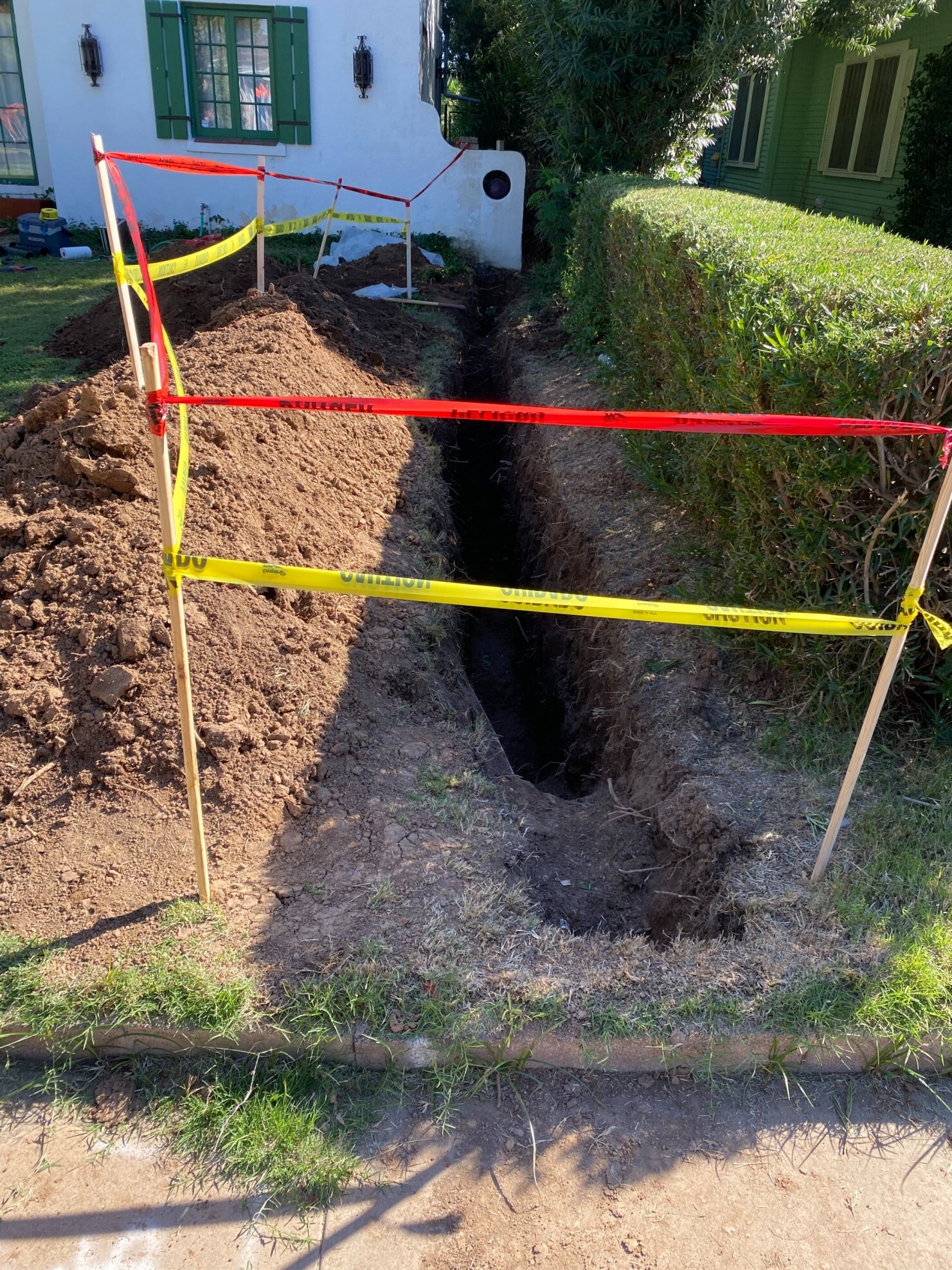 Gallery Image : Sewer line trench