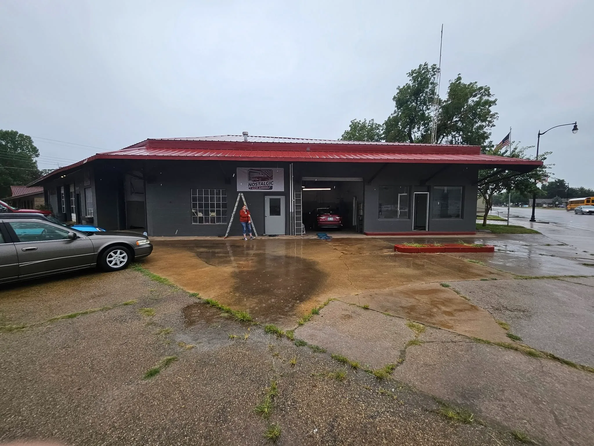 Gallery Image: Nostalgic Auto Garage