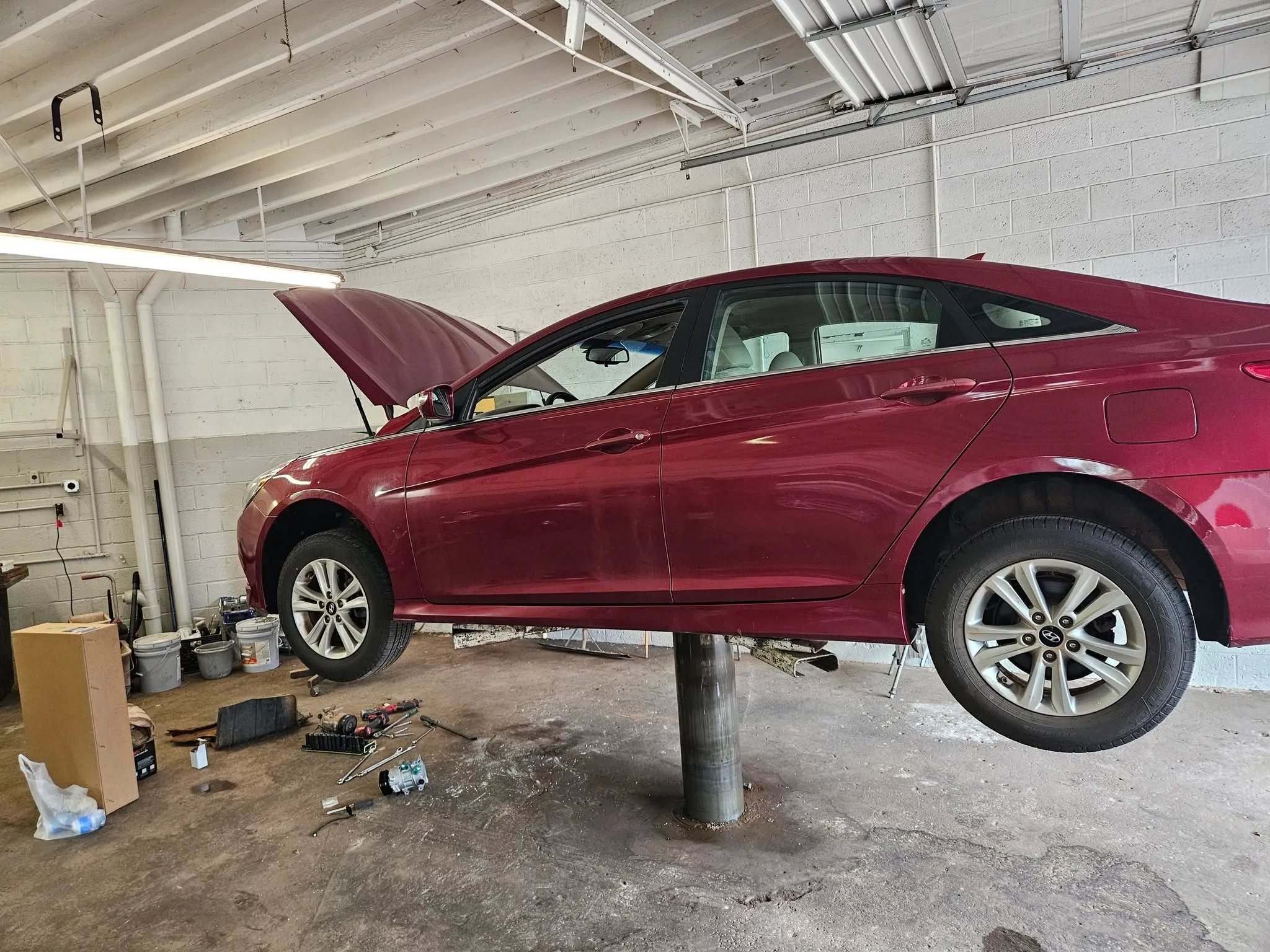 Gallery Image: Nostalgic Auto Garage