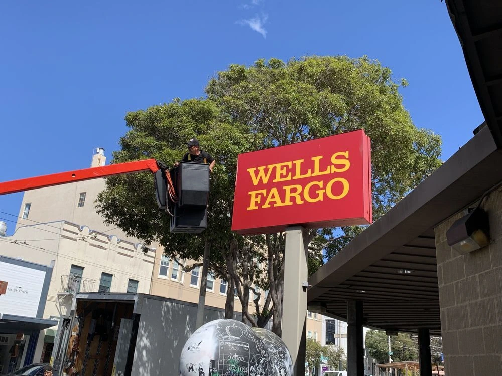 Gallery Image: Professional Sign Services