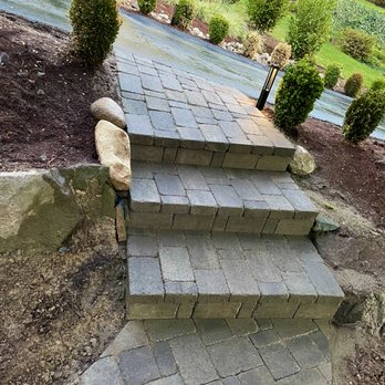 Gallery Image: Reyes Landscaping LLC