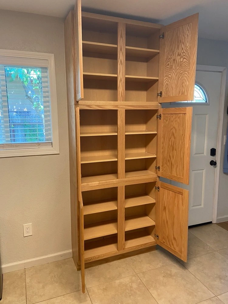 Gallery Image: Scott Of All Trades