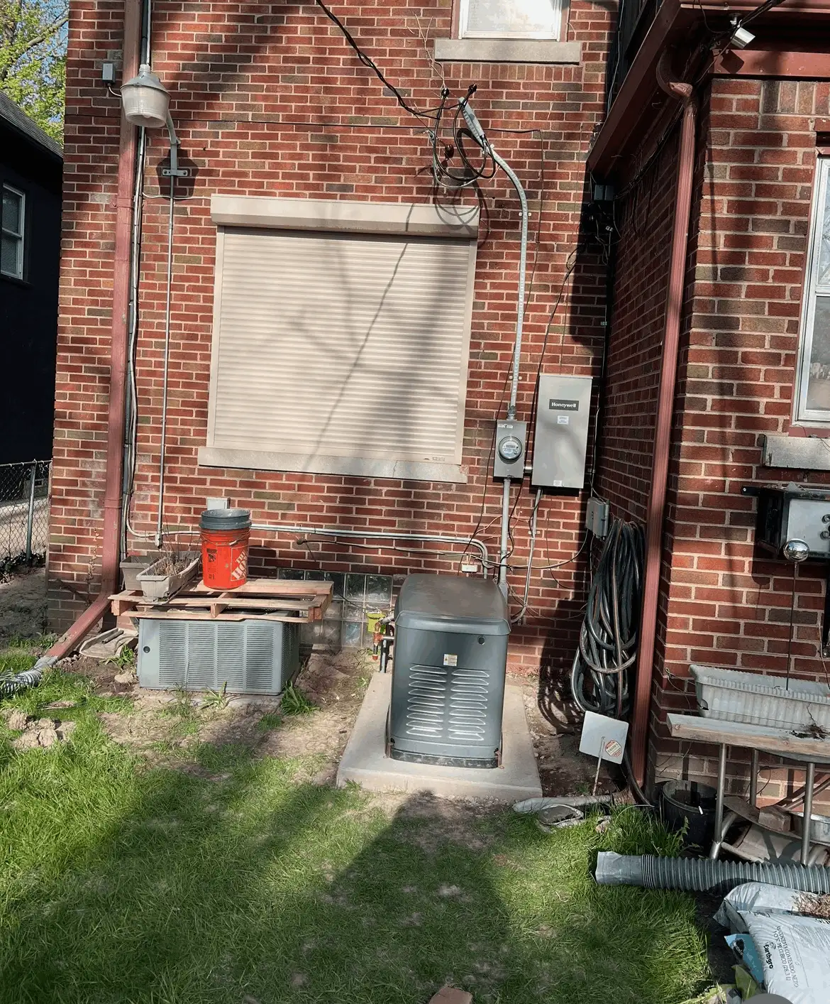 Gallery Image: Wansley Electric