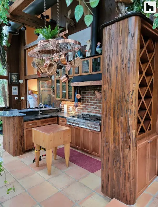 Gallery Images : Wooden Pride Construction.